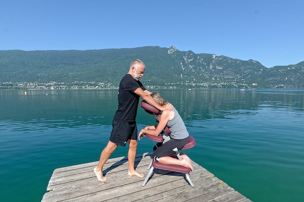 Pression sur les épaules